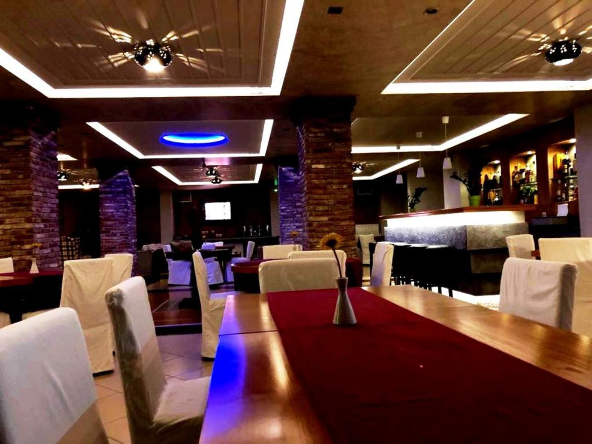 Souris Hotel Ровиес Экстерьер фото